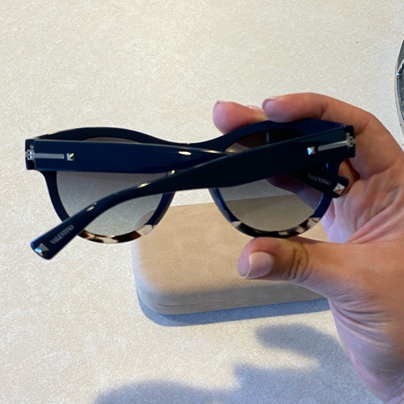 Valentino Blue Ice Havana Gray Frame Sunglasses - Picture 7 of 8